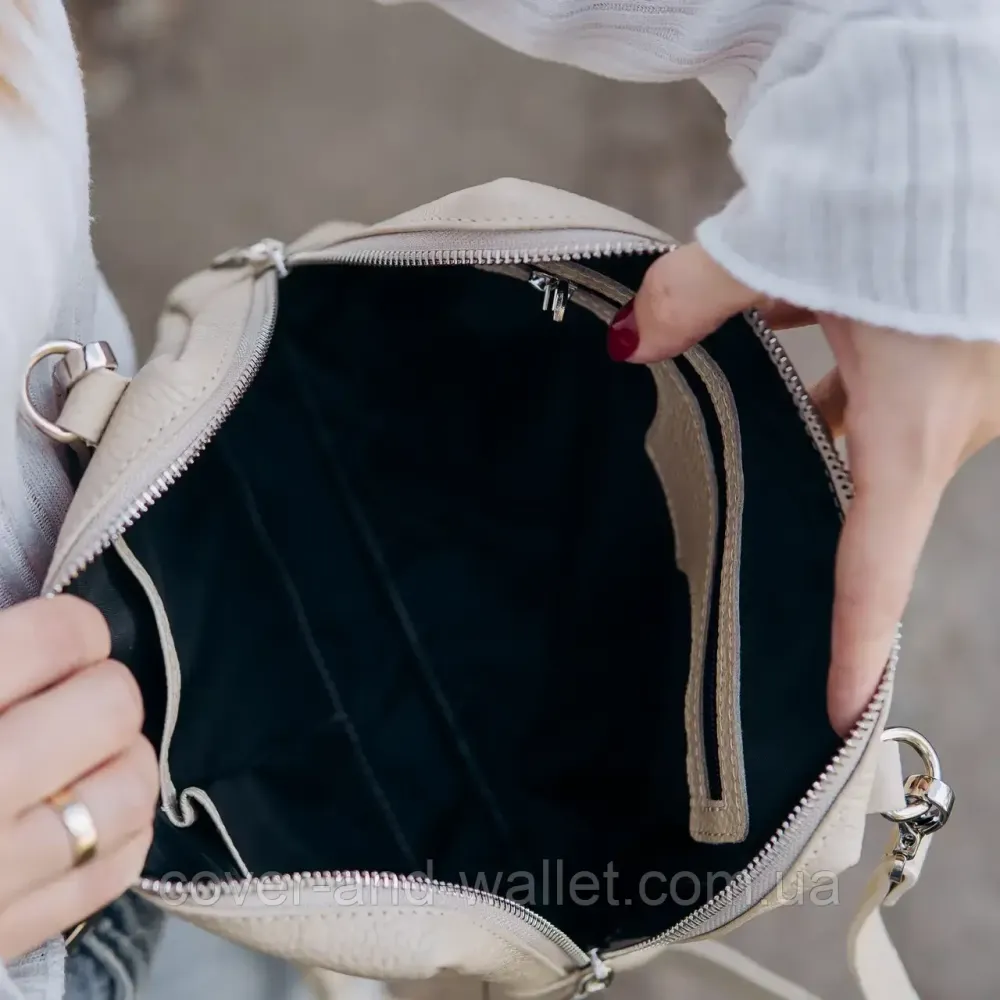 Стильная женская сумка кросс-боди из натуральной кожи бежевого цвета Grande Pelle 702743 Киев - изображение 4