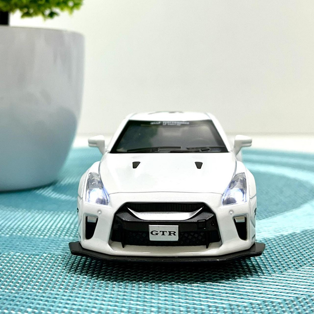 Машинка TK Union Nissan GTR Auto Expert металева, світло, звук, інерційна Біла (38071) Чернігів - фото 9