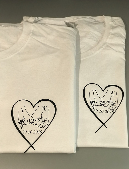 Парні футболки для хлопця та дівчини з принтом рук,серця, ініціативи та дати Чернівці - фото 1
