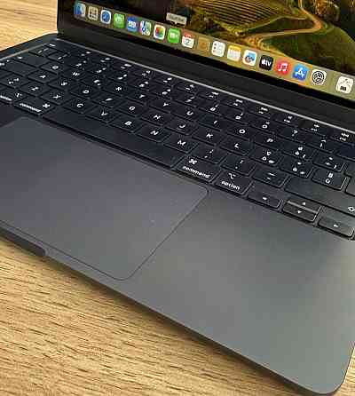 Ноутбук MacBook Air 13.6