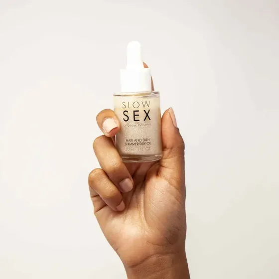 Суха олія-шимер для волосся та тіла Bijoux Indiscrets Slow Sex Hair and skin shimmer dry oil Львів