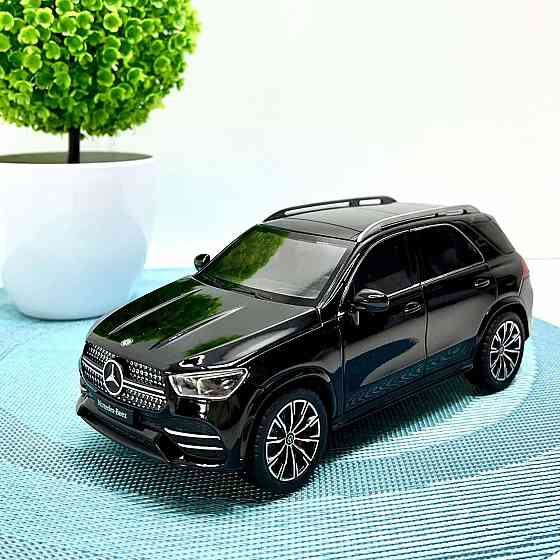 Машина Автосвіт Mercedes інерційна відчиняються двері 20,5 см 1:24 Чорна (AP-2100) Чернігів