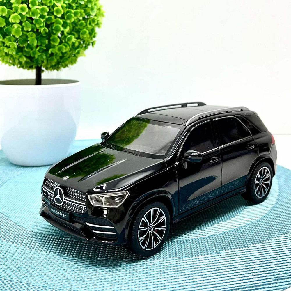 Машина Автосвіт Mercedes інерційна відчиняються двері 20,5 см 1:24 Чорна (AP-2100) Чернігів - фото 1