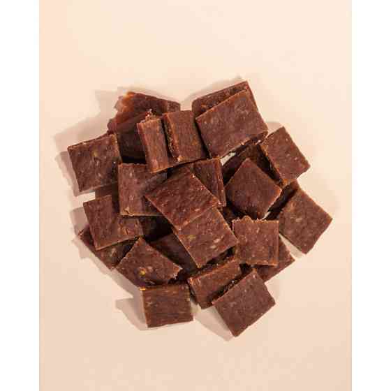 Лакомства для кошек Half&Half в форме мясных кусочков с говядиной, 50 г Винница