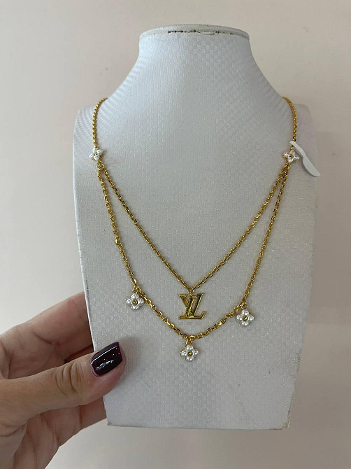 Двійне кольє Louis Vuitton з кулонами – вишуканість і стиль Одеса - фото 2
