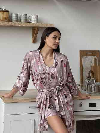 Халат жіночий шовковий під пояс Квітковий принт Бежевий M\L Харків