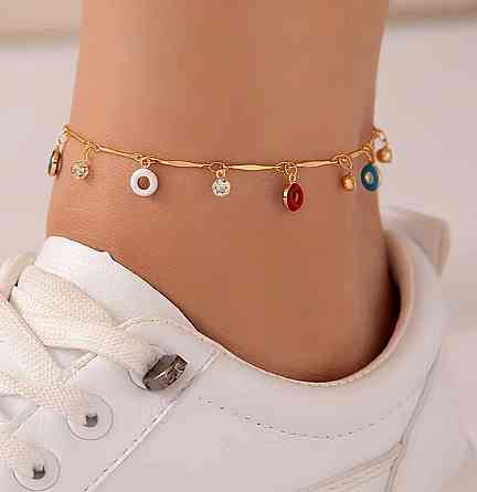 Браслет женский на ногу золотистый с подвесками и камнями Киев