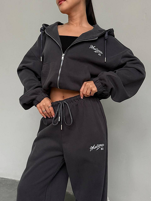 Женский теплый прогулочный костюм двойка: кофта и штаны трехнитка на флисе Графит, 46/48 Одесса - изображение 1