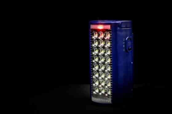 Фонарь ALMINA переносной светодиодный с повербанком 24 LED, ЗУ 220V, сменный аккумулятор 6В Power Bank Київ