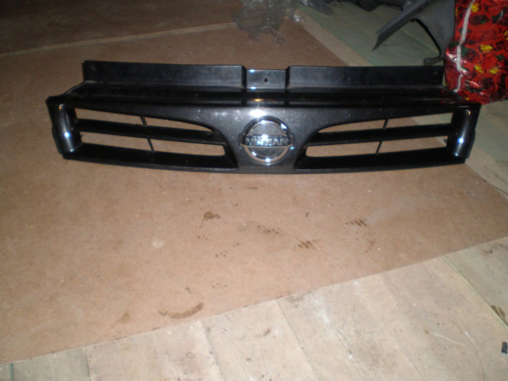 Решітка бампера Nissan Primastar 2001-2006 Ковель - фото 1