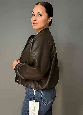 Куртка жіноча Ou Mai 3351 з екошкіри бомбер на блискавці комір-стійка оверсайз коричнева, коричневий, M Київ