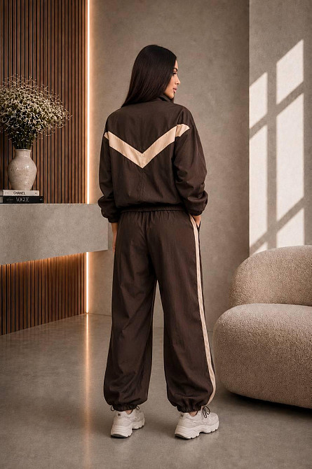 Женский стильный повседневный костюм двойка жатая плащевка Шоколад Одесса - изображение 3