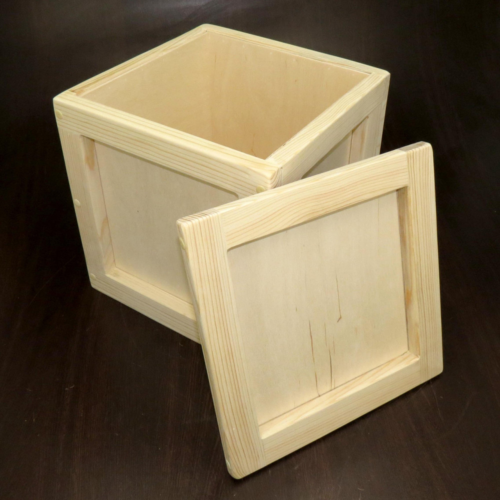 Интерьерный декоративный ящик 