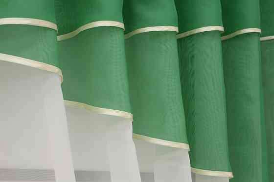 Кухонные шторы VR-Textil № 091к с ламбрекеном и подвязками зеленый с молочным 280х170 см (52-0868) Киев