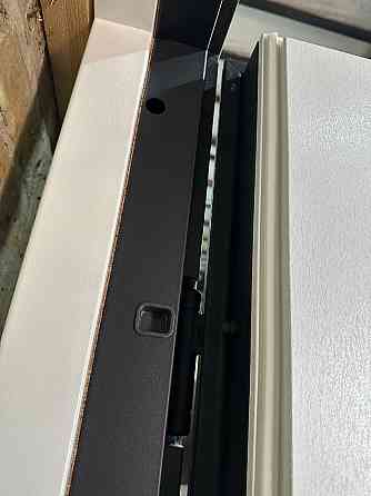 Двери уличные Redfort, модель Милано , комплектация Композит (2 контура) С ТЕРМОРОЗРЫВОМ Киев