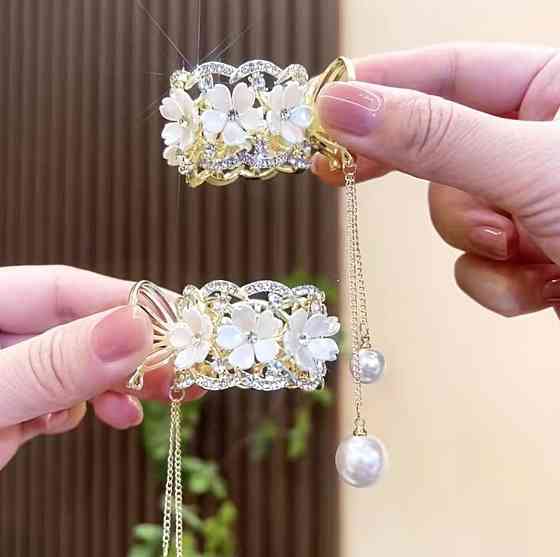 Заколка краб для волосся з квітами та перлинами, декоративна заколка метелик Київ
