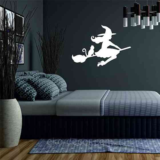 Декоративное настенное Панно «Ведьма на метле с котом», Декор на стену 90*63 см, Белый Киев