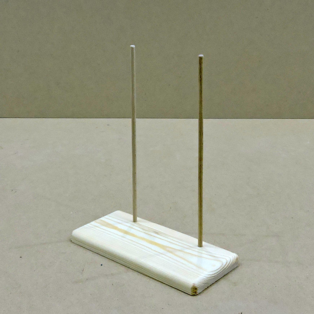 Подставка для кукол 