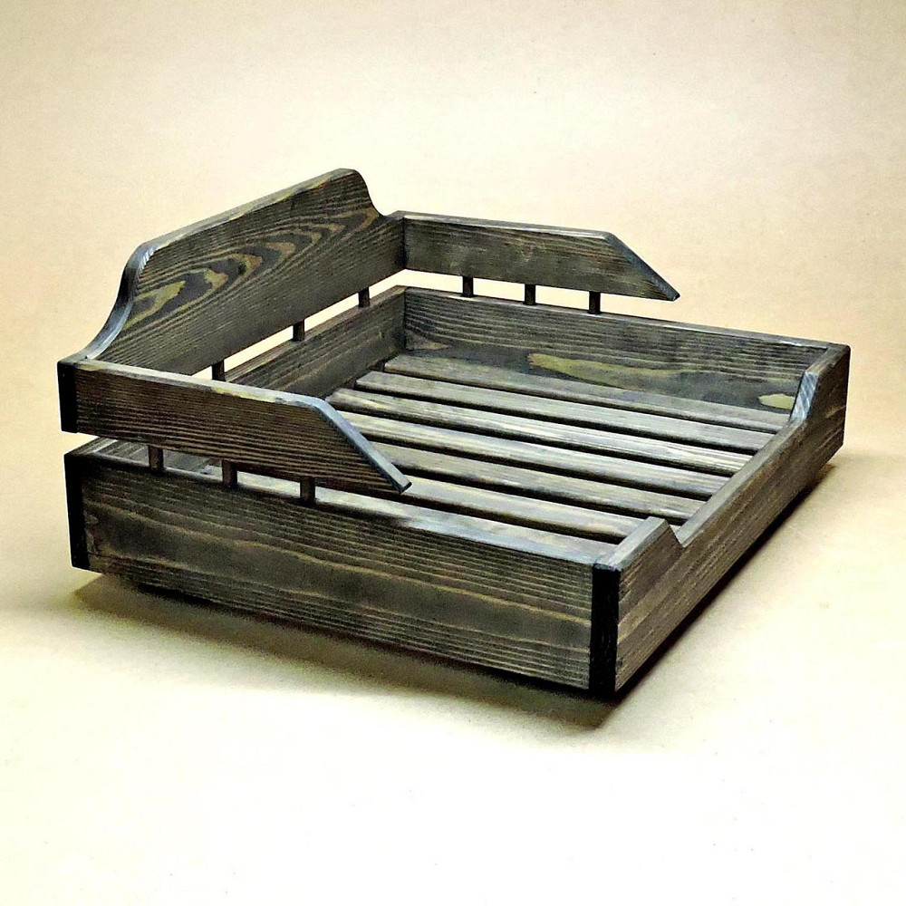 Лежак деревянный для собаки 