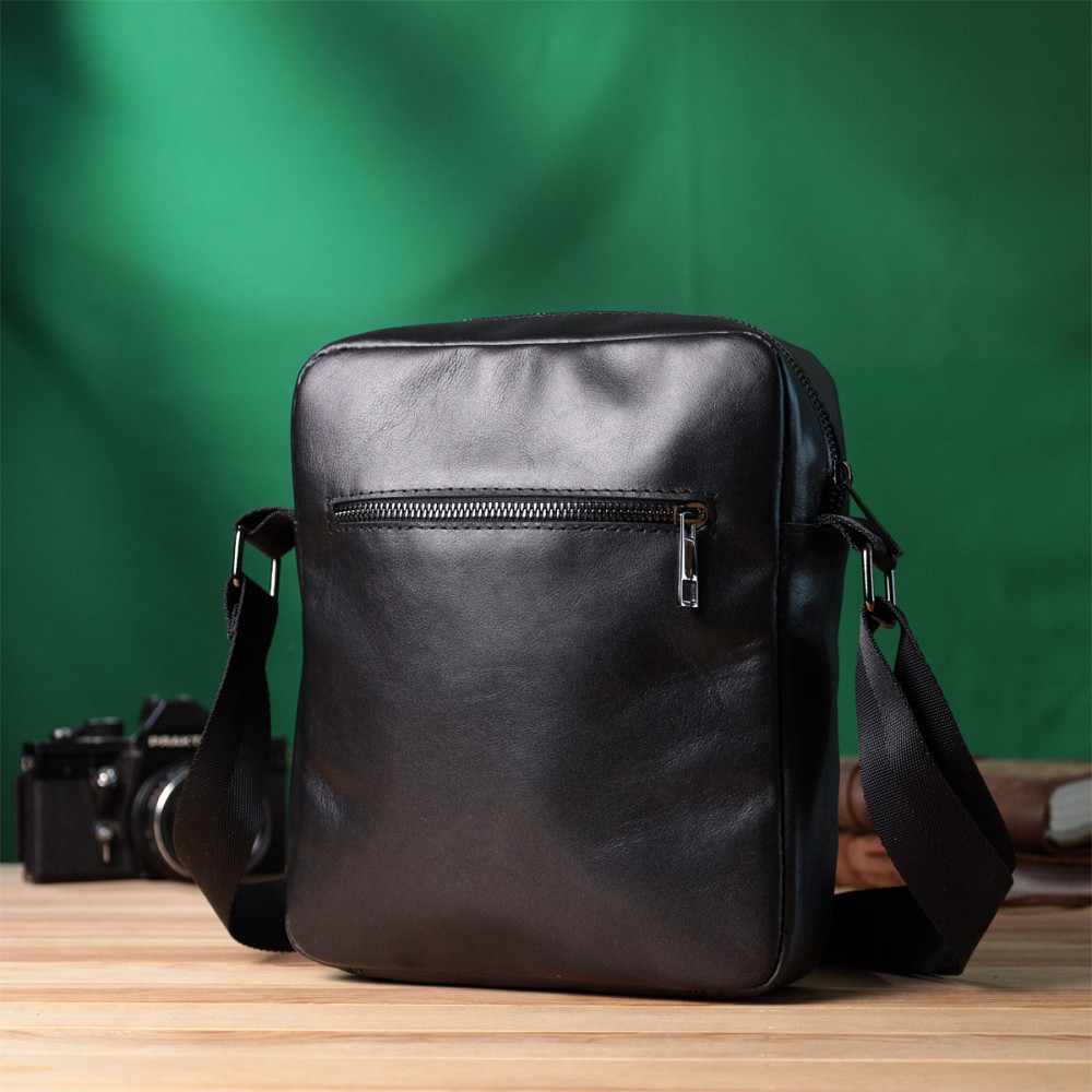 Сумка для чоловіків через плече із глянсової натуральної шкіри Shvigel 22849 Чорна Київ - фото 10