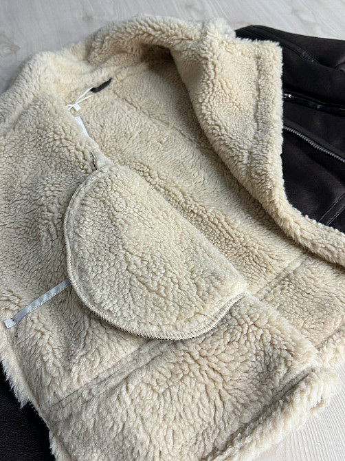 Дублянка жіноча Aftf Basic 2418 коротка косуха з бежевим хутром коричнева, коричневий, S Київ - фото 2