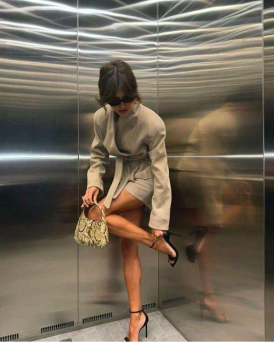 Жіночий стильний романтичний костюм  із замшу на дайвінгу Одеса - фото 4