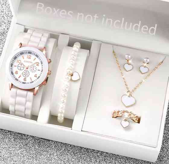 Подарочный набор для женщин сердце наручные часы браслет кольцо ожерелье и серьги без подарочной коробки белый Киев