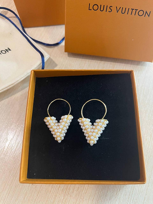 Сережки Louis Vuitton з перлинами – елегантність і стиль у кожній деталі Одеса - фото 1