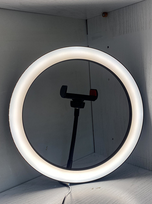 Кольцевая светодиодная LED лампа 26см ELEGIANT EGL-02 Black — Настольный кольцевой светильник 10.2