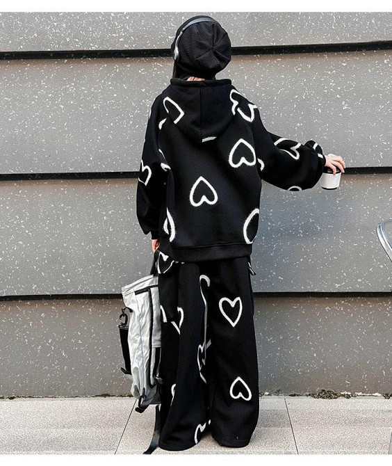 Детский черный спортивный костюм для девочки с сердечками 110,120 Николаев - изображение 3