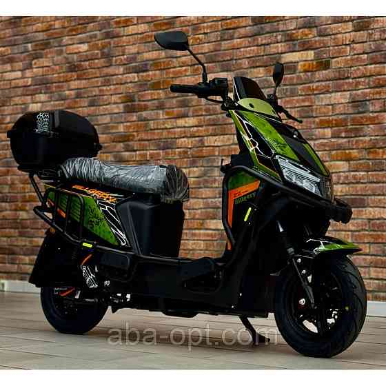 Электроскутер CORSO Bullet 2500W-72Вт-40Ah LteFo4 шины 90-90/10