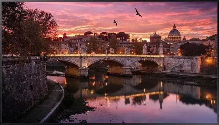 Монитор Samsung Smart 4K Large Format Display QB65R (LH65QBREBGCEN) Київ - фото 1