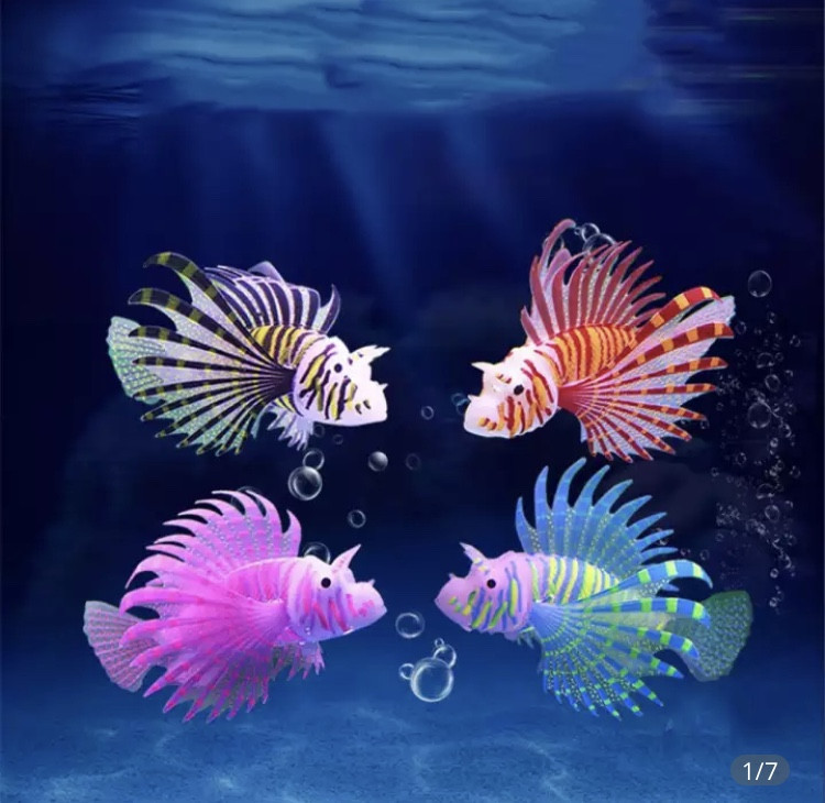 Искусственная рыбка Крылатка, фиолетовая, силиконова и люминисцент(светящая )декор в аквариум - размер 10*7 см Киев - изображение 2