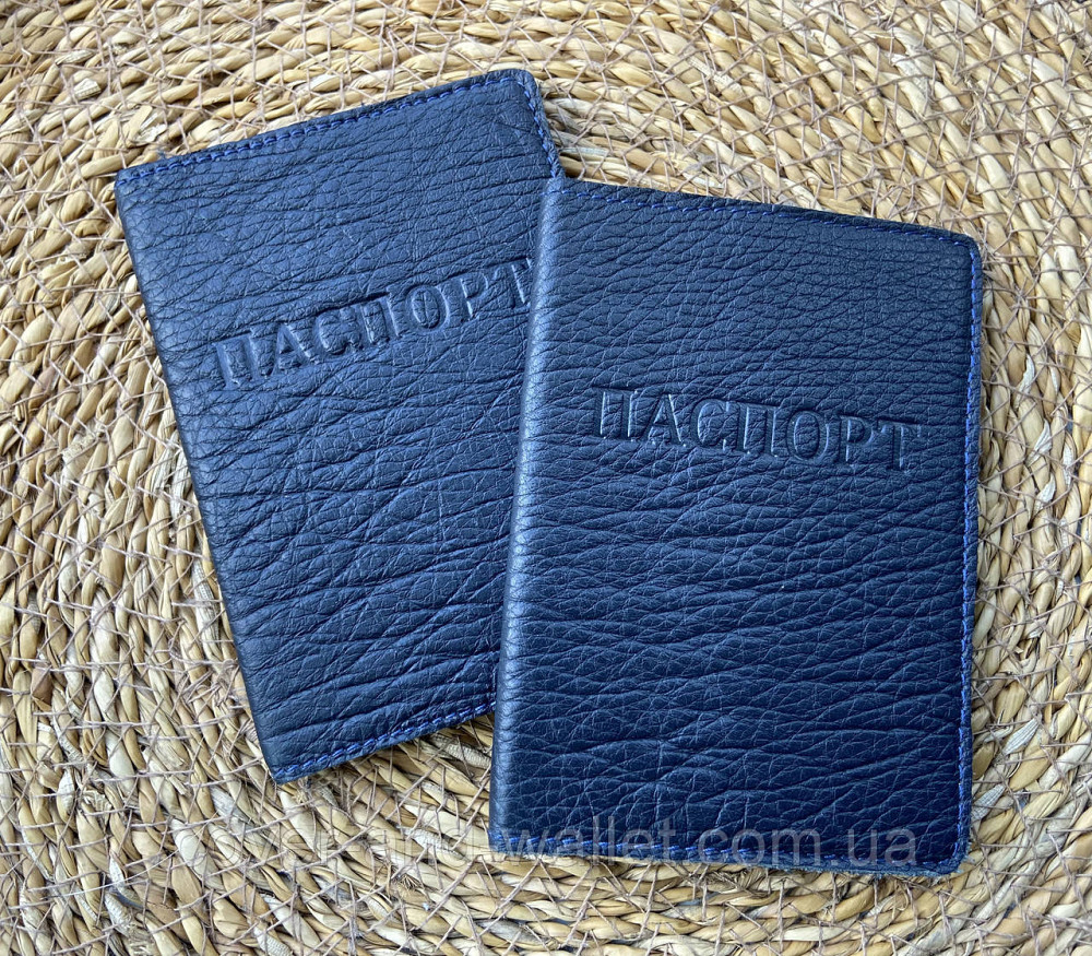 Обкладинка на паспорт синього кольору із фактурної шкіри флотар Puos Київ - фото 2