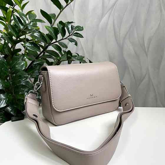 Брендовая женская сумка. Женская сумка маленькая через плечо. Киев