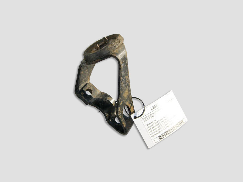 Mercedes-Benz  A2033200942 Кронштейн лівої скоби заднього стабілізатора C-Class W203 CLK C209 CLC C203 Одесса - изображение 1