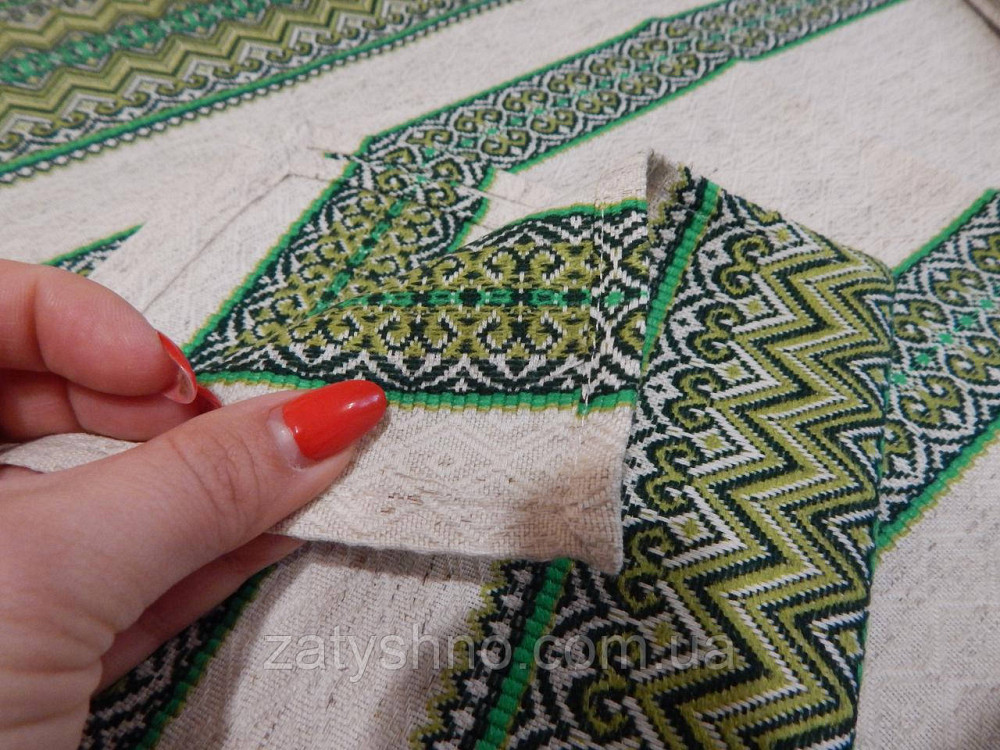 Зелена скатертина вишита на подарунок Київ - фото 1