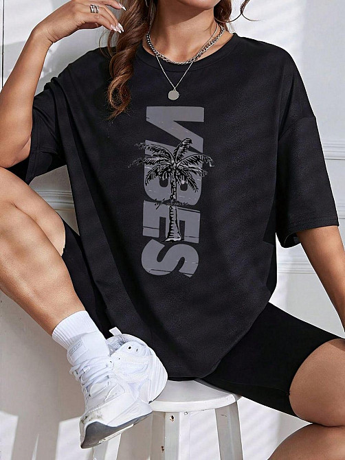 Футболка женская с принтом  48 Черная 2664087611 Днепр - изображение 1