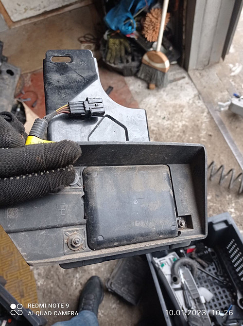 Датчик сліпої зони Kia Sorento 2015–2020 Киев - изображение 2