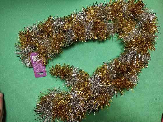 Мишура на елку 2 м на 8 см золотисто-серебристый Киев