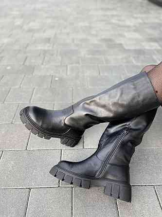 Чоботи зимові жіночі з натуральної шкіри на низькому ходу чорного кольору р. 38-40 / Чоботи на Коломыя