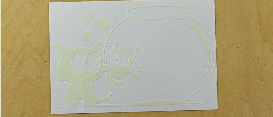 Наклейка светящийся 