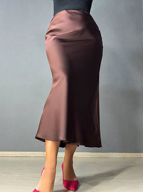 Спідниця жіноча Gritana 230 атласна королівський шовк з розрізом на резинці коричнева, коричневий, S Київ - фото 1