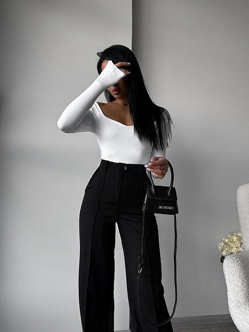 Жіночі базові стильні штани палаццо Чорний, 46 Одеса - фото 2