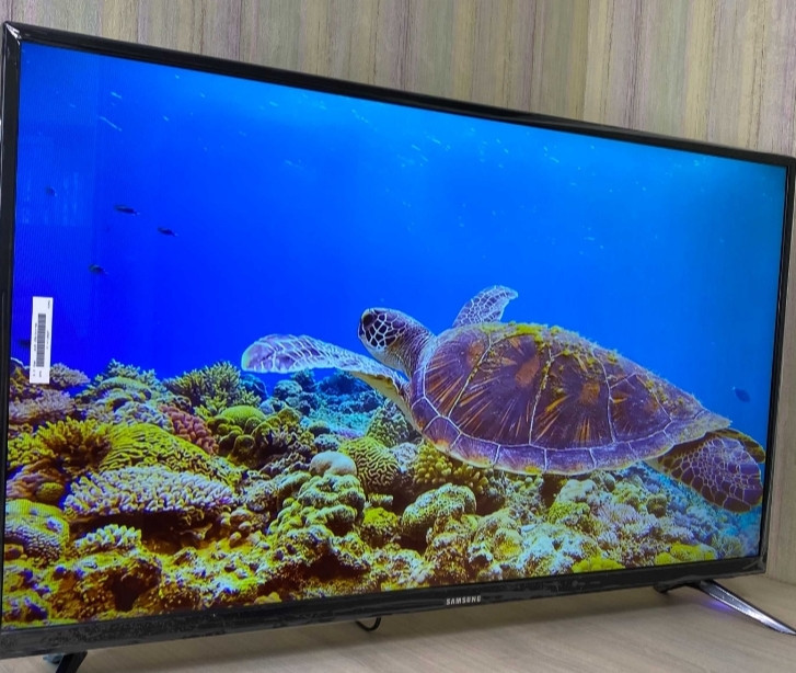 Телевізор: Samsung 32" 4K HDR, Smart TV, Wi-Fi, ГОЛОСОВИЙ Пульт. Харків - фото 2