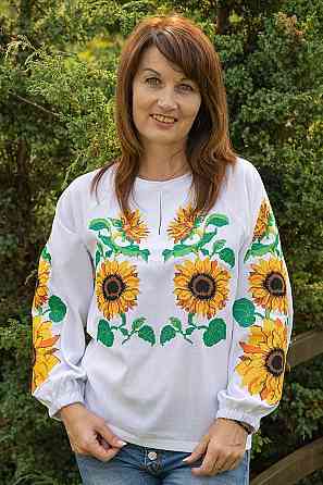 Вишиванка жіноча, лляна з довгим рукавом, біла, топ 54 Київ