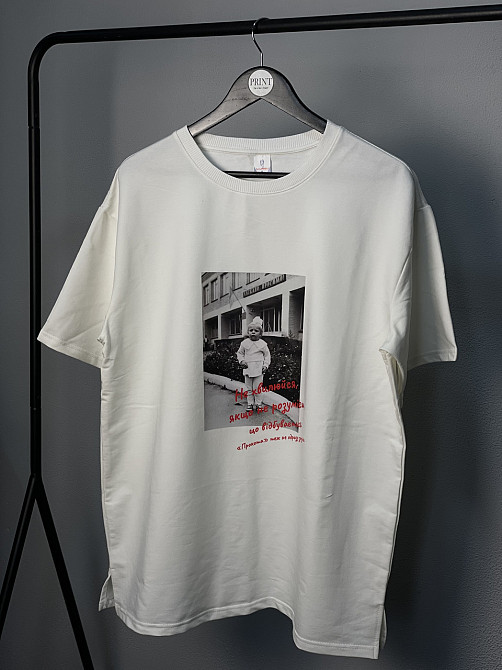 Футболка з фото дитинства та індивідуальним написом Чернівці - фото 1