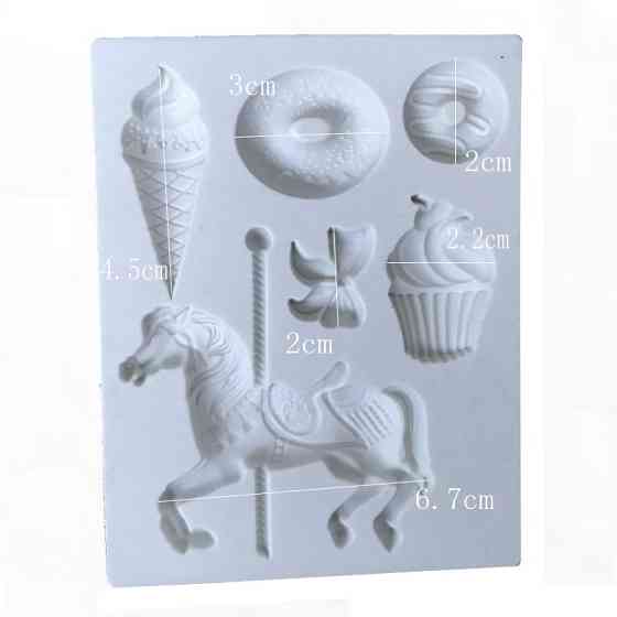 Молд кондитерский Лошадь и сладости 105 на 85 мм серый Киев