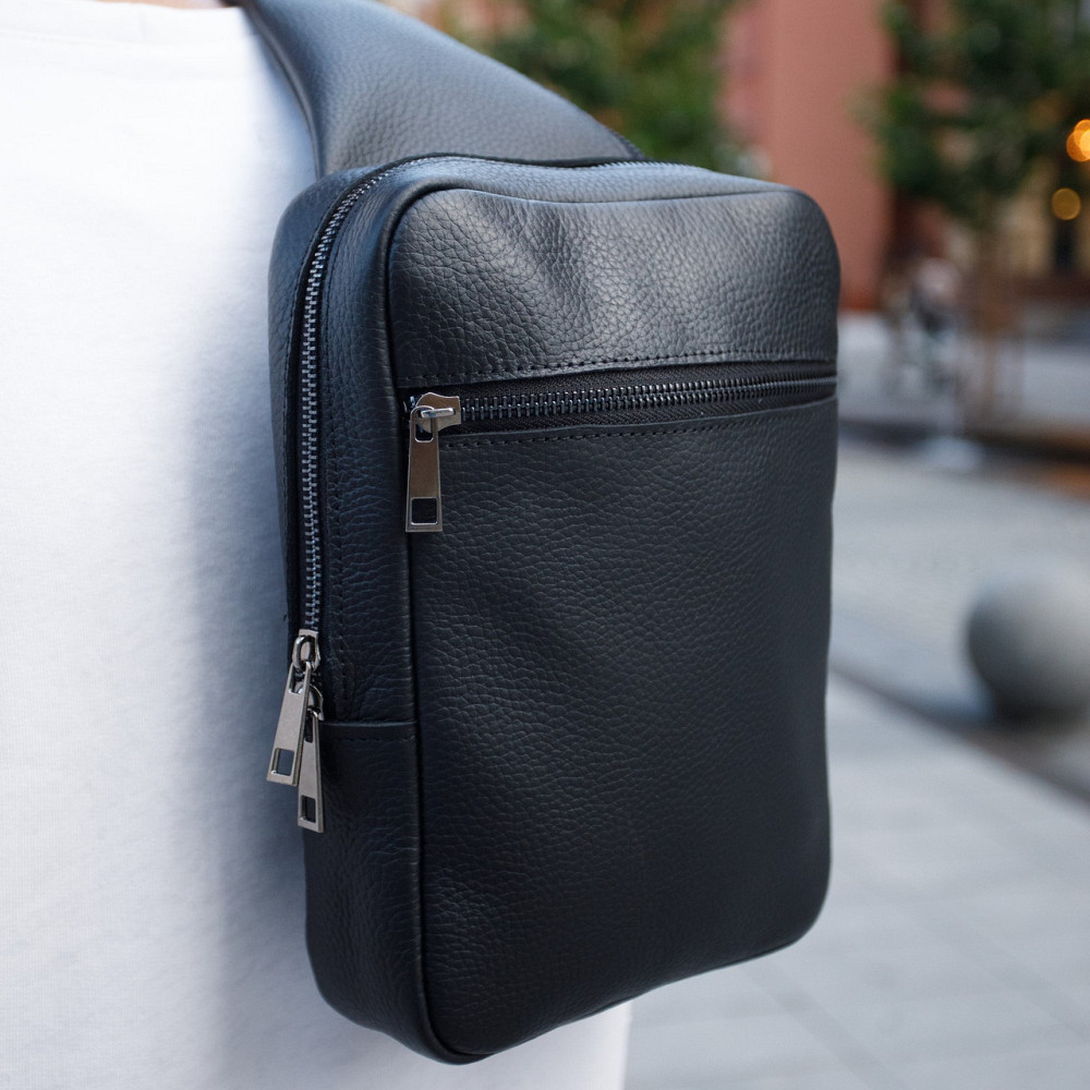 Нагрудна слінг сумка чоловіча з натуральної шкіри містка зручна, чорнаMasterSem Київ - фото 4