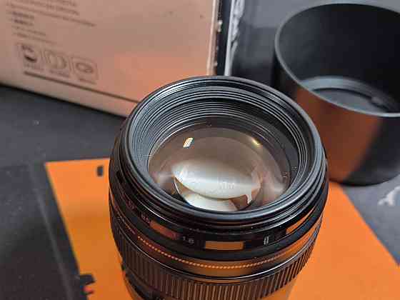 Canon EF 85mm f/1.8 USM - идеал / как новый / полный комплект. Харьков